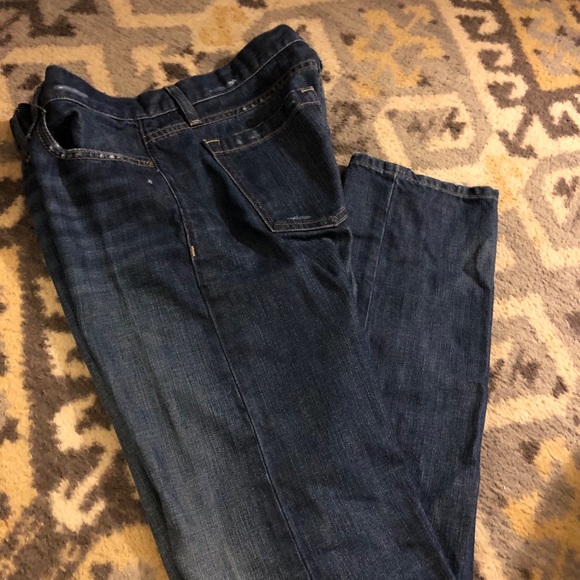 Banana Republic Boyfriend Fit 10L Jeans - Picture 8 of 10